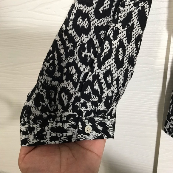Joie Women's Gray Carita Blouse leopard print size Small T122 - Picture 5 of 8